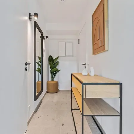 Clausen Serenity Cozy Apt